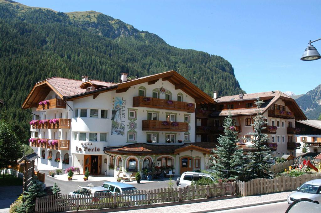 Hotel La Perla Canazei Pokoj fotografie